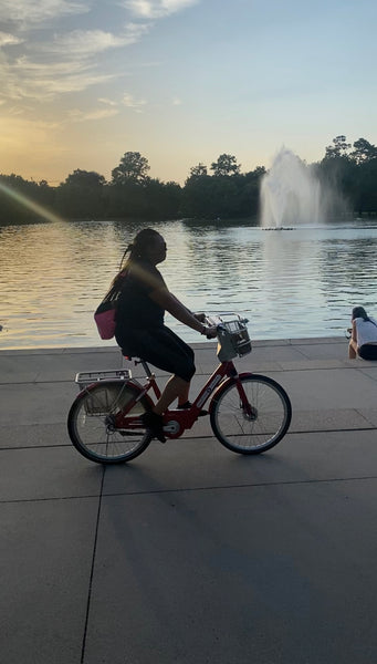 Bike Ride Through Hermann Park! #AuraSelfCareSunday